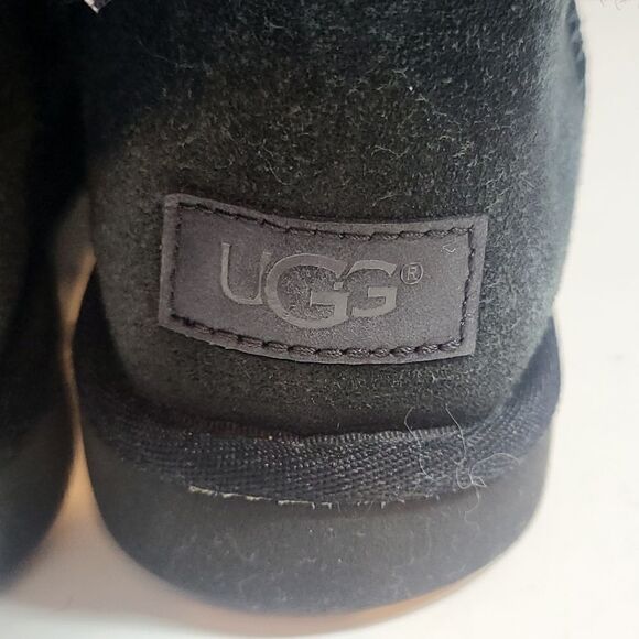 Ugg Women's Deep Green Short Ankle Boots - Picture 5 of 10